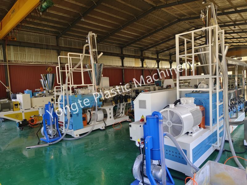 How to ensure the production stability of plastic extrusion equipment?